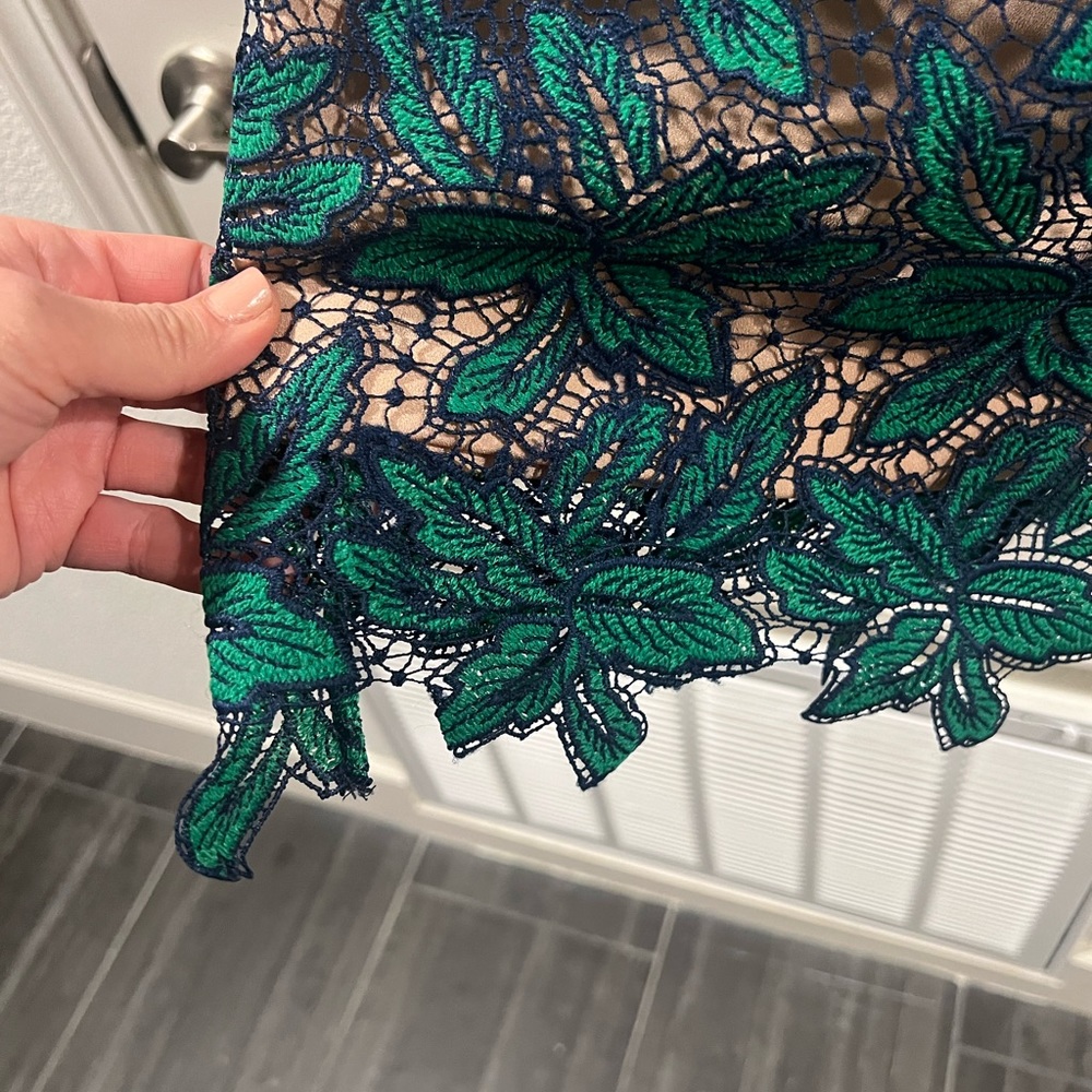 Dress the Population Lace Mini Cocktail Dress (Green/Navy) - Picture 7 of 13